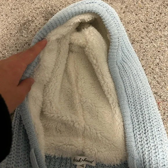 Derek Heart Light Blue and White Knit Sweater - Picture 3 of 5